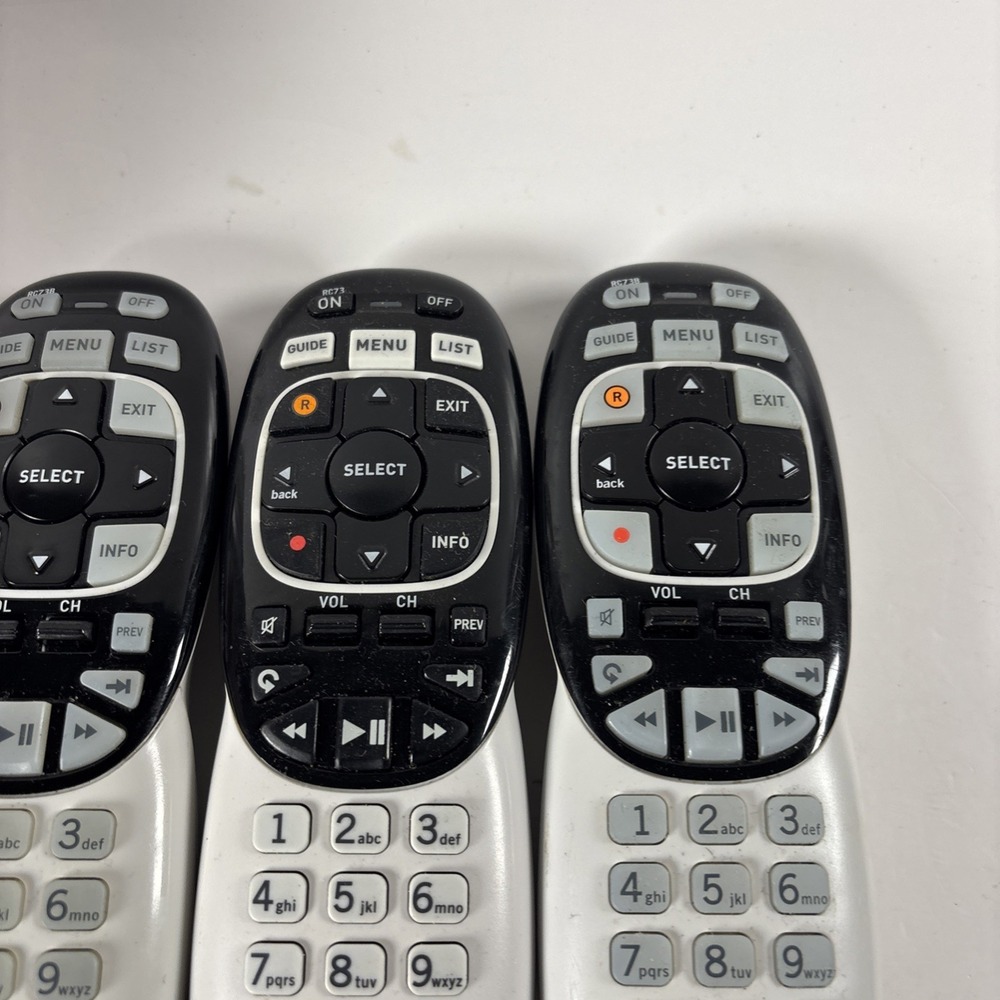 3 Pack - DIRECTV RC73 IR/RF Remote Control - Picture 7 of 8